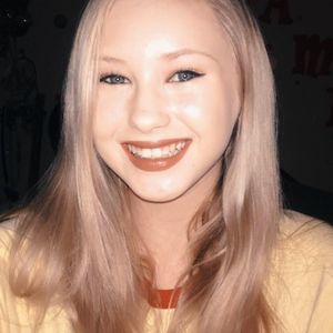 Meet your Posher, Cami